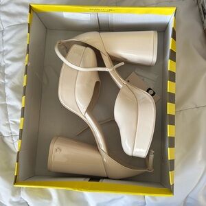 STUNNING platform Sam Edelman heels